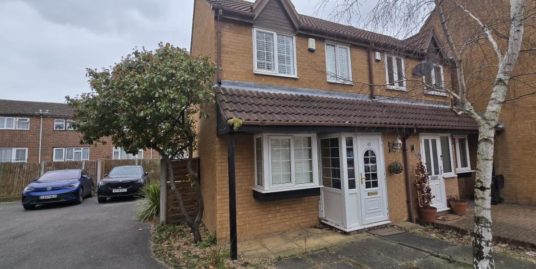 Guardian Close,  Hornchurch, RM11