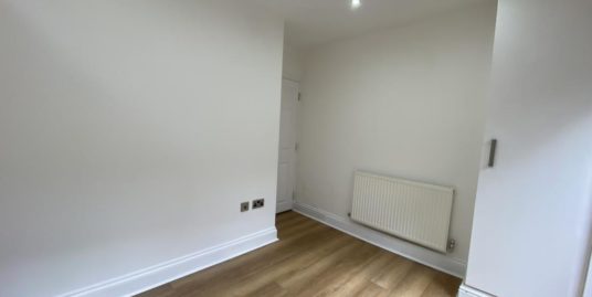 84 Clifden Road,  London, E5
