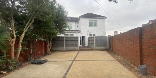 Aldborough Road South,  Ilford, IG3