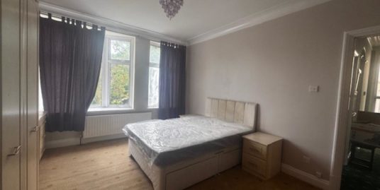Park Avenue,  Ilford, IG1