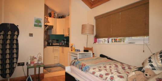 156 Chatsworth Road,  London, E5