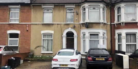 Woodlands Road,  Ilford, IG1