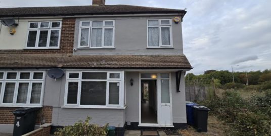 Stanford Gardens,  South Ockendon, RM15