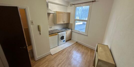 Farleigh Road,  Stoke Newington, N16