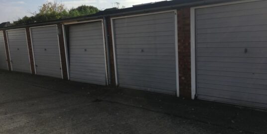 6 Acorn Court Oaks Lane,  Ilford, IG2