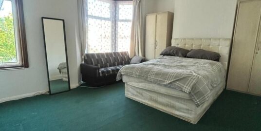 St. Mary’S Road,  London, E13