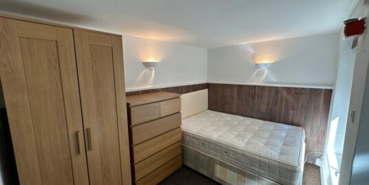 125 Clarence Road,  London, E5