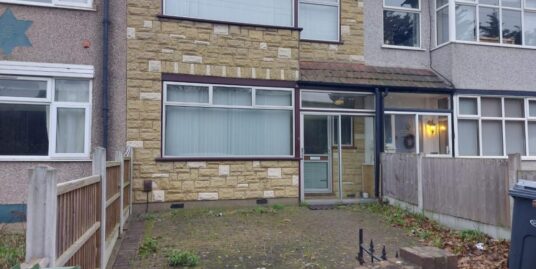 Bull Lane,  Dagenham, RM10